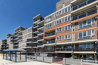 98m2 apartment à louer pour 1900€/mois à Prattenburg 183, Haarlem