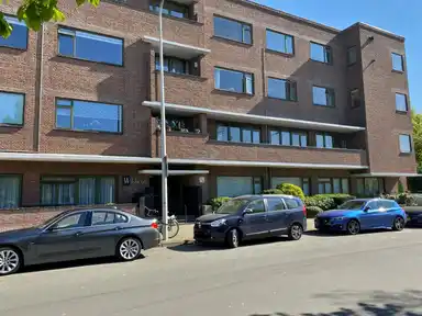 102m2 apartment to rent for 3100€/month in Jozef Israëlsplein 9, The Hague