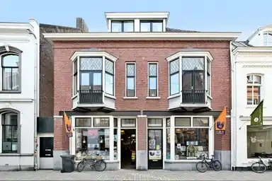 168m2 house to rent for 2950€/month in Nieuwlandstraat 33a, Tilburg