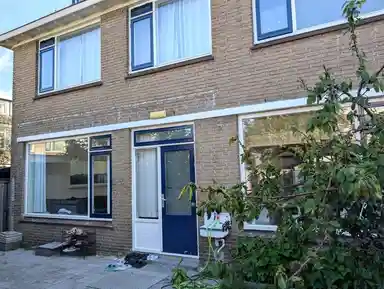 132m2 house to rent for 2575€/month in Van der Kloot Meyburgstraat, Rotterdam