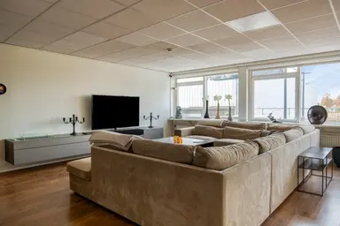 169m2 apartment to rent for 2995€/month in Kanaalweg 27, Capelle aan den IJssel