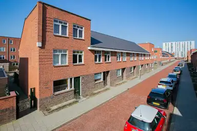 113m2 house to rent for 1995€/month in Asterstraat 10, Groningen