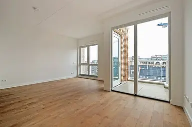 81m2 apartment to rent for 3000€/month in Revaleiland 49, Amsterdam