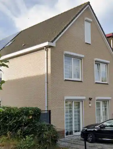 35m2 room to rent for 1000€/month in Familie Doorzonstraat, Almere