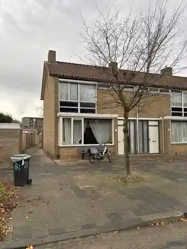 m2 house to rent for 797.49€/month in Waalstraat 91, 's-Hertogenbosch