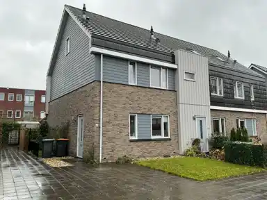 127m2 house te huur voor 735.5€/maand in Julianalaan 44, Zuidwolde