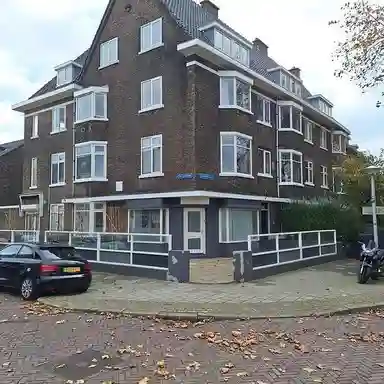 128m2 house to rent for 2300€/month in Delft