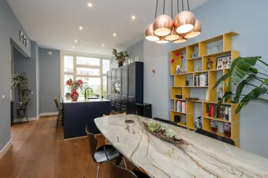 175m2 apartment à louer pour 3750€/mois à Archimedesstraat 78, The Hague