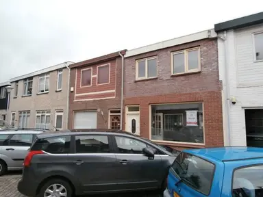 81m2 house à louer pour 875€/mois à Van Limburg Stirumstraat 19, Den Helder