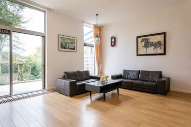143m2 house to rent for 2850€/month in Lange Dreef 104, Rijswijk