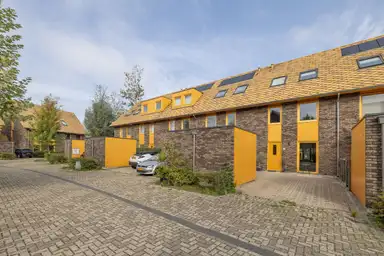 161m2 house to rent for 2750€/month in Noorderduinstraat 229, Almere