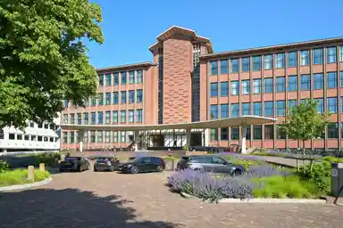 102m2 apartment to rent for 2700€/month in Plesmanweg 455, The Hague