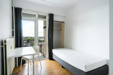 100μ² room προς ενοικίαση για 950€/μήνα σε Robert Baeldestraat, Rotterdam
