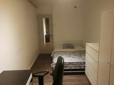 85μ² apartment προς ενοικίαση για 1100€/μήνα σε Loderstraat, Rotterdam