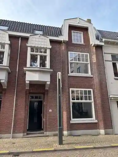210m2 house to rent for 2950€/month in Honigmannstraat 53, Heerlen