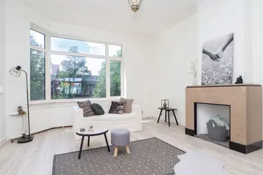 185m2 apartment to rent for 2895€/month in Thorbeckelaan 457, The Hague