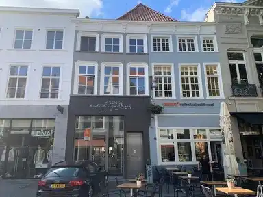 50m2 apartment te huur voor 983€/maand in Veemarktstraat, Breda