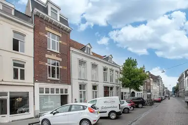 120m2 apartment to rent for 1600€/month in Brusselsestraat, Maastricht
