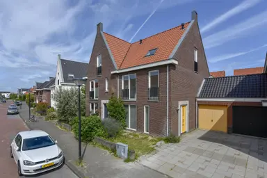 171m2 house to rent for 2150€/month in Meierijlaan 40, The Hague