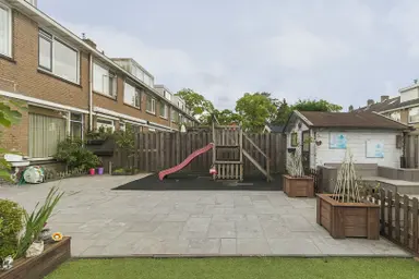 132m2 house to rent for 2575€/month in Van der Kloot Meyburgstraat, Rotterdam