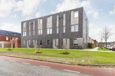 146m2 house to rent for 1605€/month in Coba Ritsemastraat, Hengelo