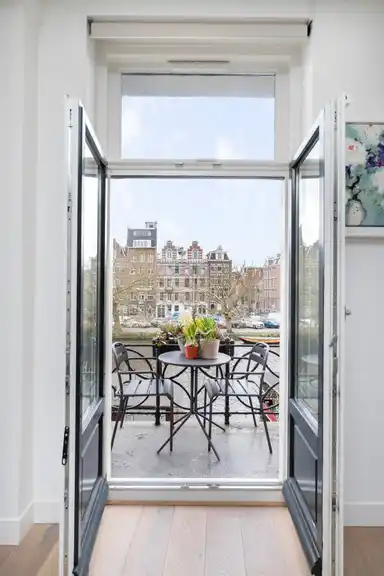 65m2 apartment to rent for 2750€/month in Leidsekade 64-1, Amsterdam