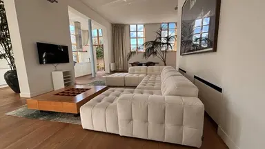 150m2 apartment to rent for 3500€/month in Plantage Kerklaan, Amsterdam