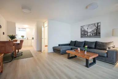 100m2 house te huur voor 3240€/maand in Anne Frankstraat, Diemen