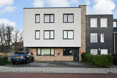 139m2 house to rent for 3700€/month in Arend Vijfvinkelplein 32, The Hague
