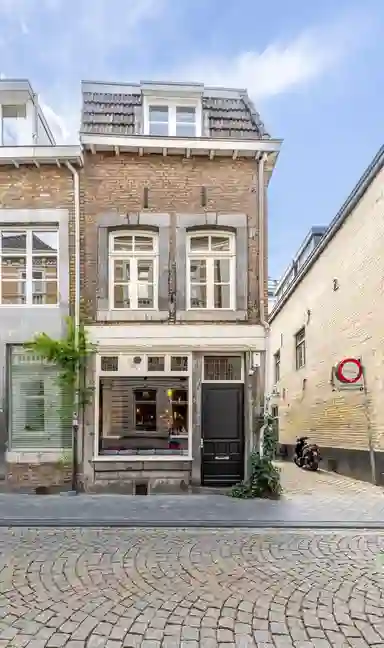 77m2 house to rent for 1467€/month in Rechtstraat, Maastricht