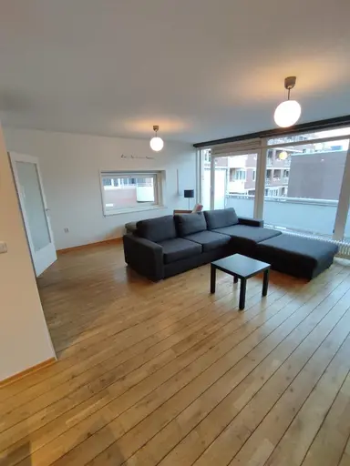 116m2 apartment à louer pour 2495€/mois à Rederserf, The Hague