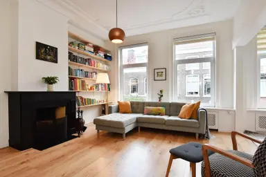 150m2 apartment to rent for 2200€/month in Helmersstraat 28, The Hague