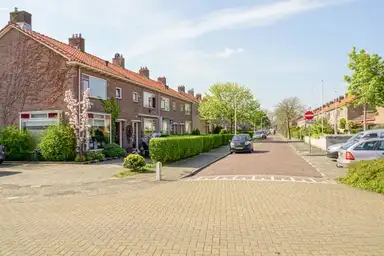 m2 house à louer pour 740.17€/mois à Prinses Margrietlaan 40, Katwijk