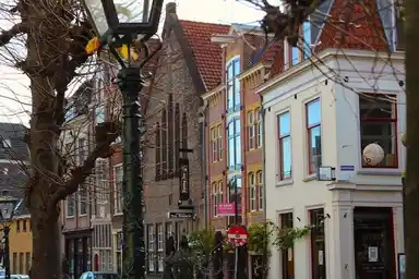 95m2 apartment zur Miete für 2395€/Monat in Nieuwstraat, Leiden