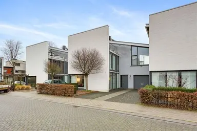 220μ² house προς ενοικίαση για 2695€/μήνα σε Eijsderbosch, Maastricht
