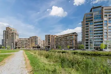 117m2 apartment to rent for 2175€/month in Jan Wolkerslaan 667, Diemen