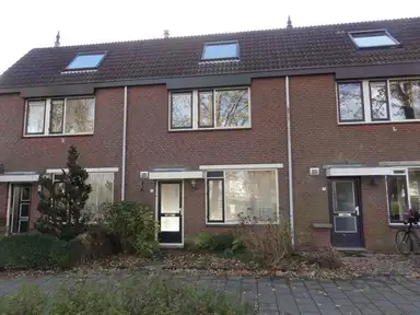 117m2 house to rent for 1950€/month in Guus Kuyerzijde 9, Leiderdorp