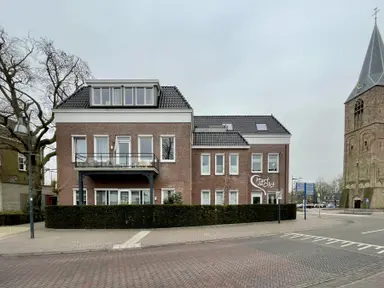 114m2 apartment to rent for 1290€/month in Aaldert Geertsstraat, Olst