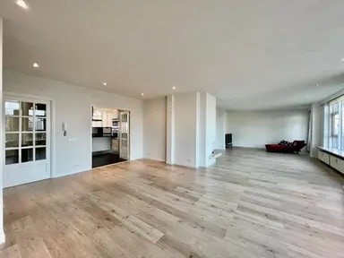 151m2 apartment to rent for 2250€/month in Schiedamse Vest, Rotterdam