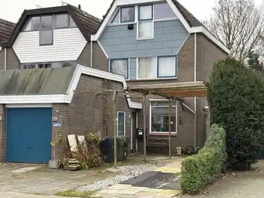 134m2 house to rent for 900.57€/month in Esdoornhof 80, Kampen