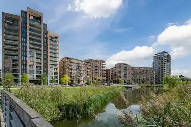 111m2 apartment te huur voor 2170€/maand in Jan Wolkerslaan 221, Diemen