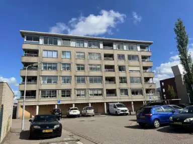 62m2 house to rent for 682€/month in Simon de Witstraat, Zaandam
