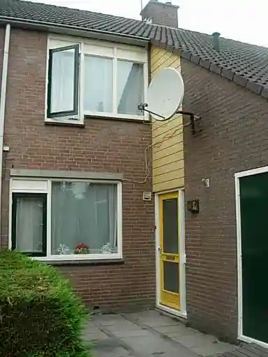 m2 house to rent for 940.97€/month in Veldlaan 51, Boskoop