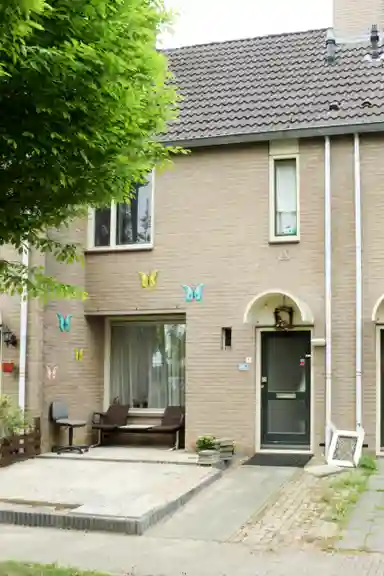81m2 house te huur voor 744.31€/maand in Lammerbrug 5, Neerbeek