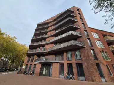 94m2 apartment à louer pour 1399€/mois à Paradijsplein 12, Rotterdam