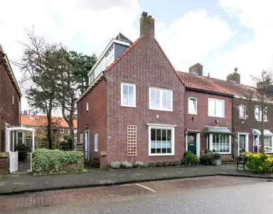 115m2 house à louer pour 2250€/mois à Zoeterwoudseweg 146, Leiden