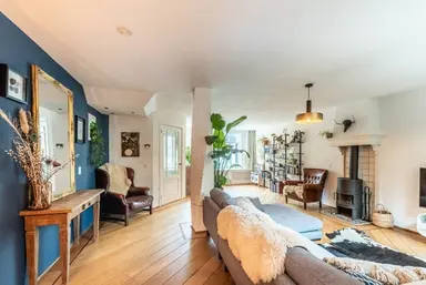 130m2 house à louer pour 2750€/mois à Rechtestraat, De Rijp