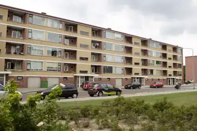 62m2 apartment te huur voor 730.4€/maand in Rembrandtlaan 49, Almelo