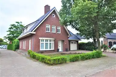200m2 house te huur voor 2500€/maand in Dorpstraat, Luyksgestel