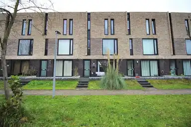 155m2 house to rent for 2750€/month in Virginia Gaaipad, Rotterdam